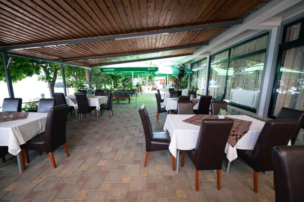 Hotel Holiday-M Ohrid Buitenkant foto